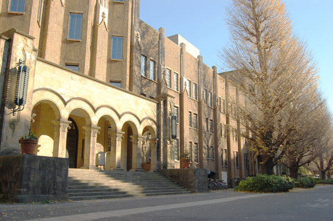 大切な大学生活を有意義に過ごしてもらいたい