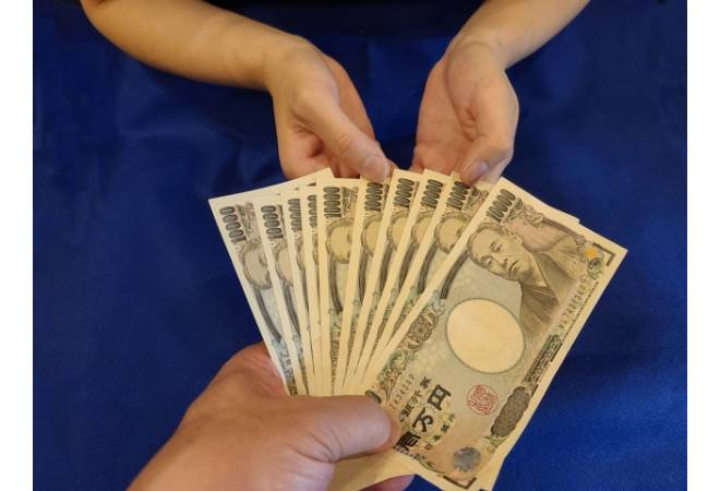 「風俗店でバイトか|女性職員を停職処分」|探偵による事件の解説と対策法